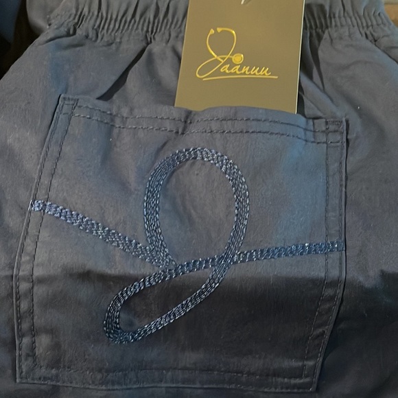 JAANNU scrub bottoms - Picture 6 of 6